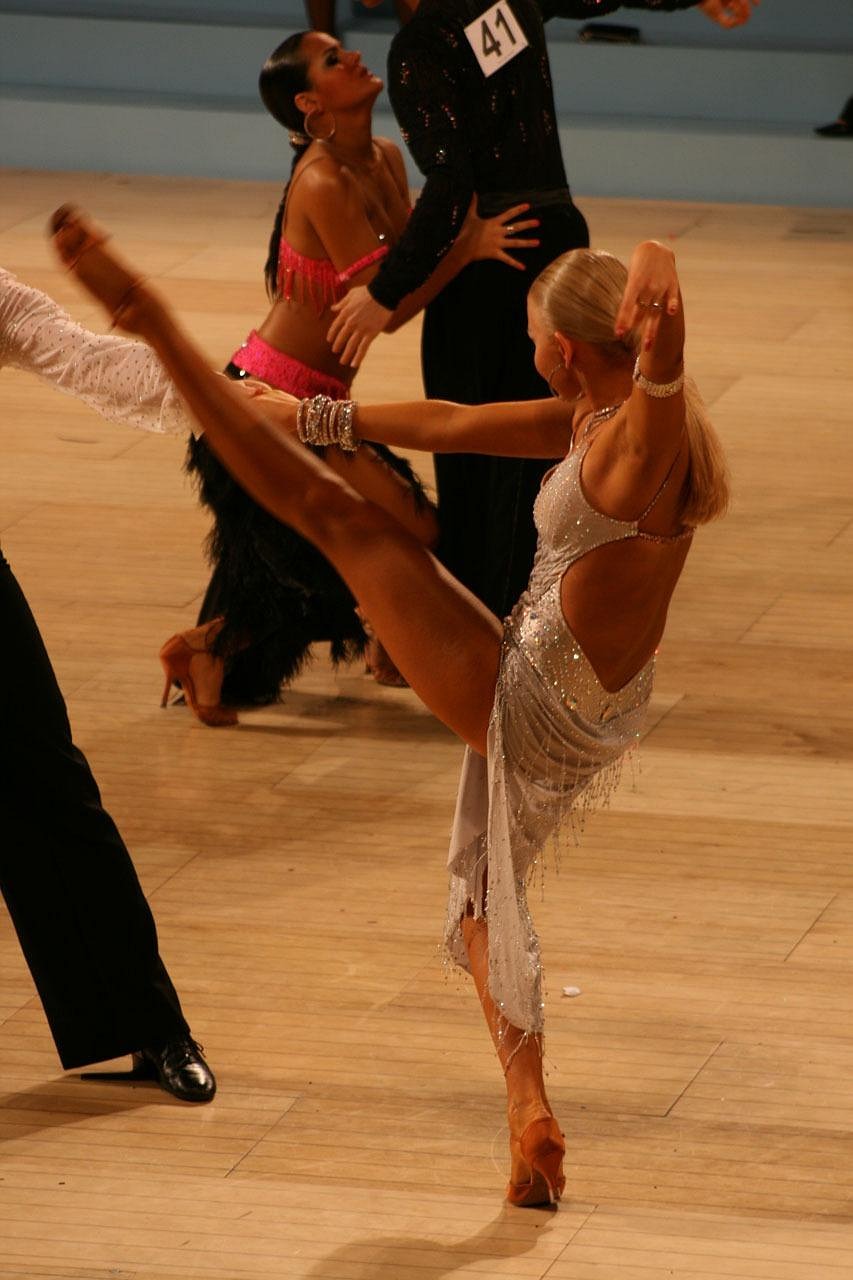 publicdomainpictures-ballroom-14314_1920